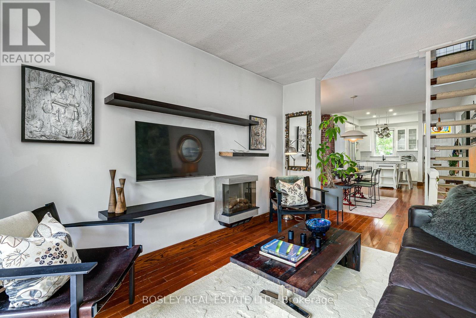 16 BLONG AVENUE - 13