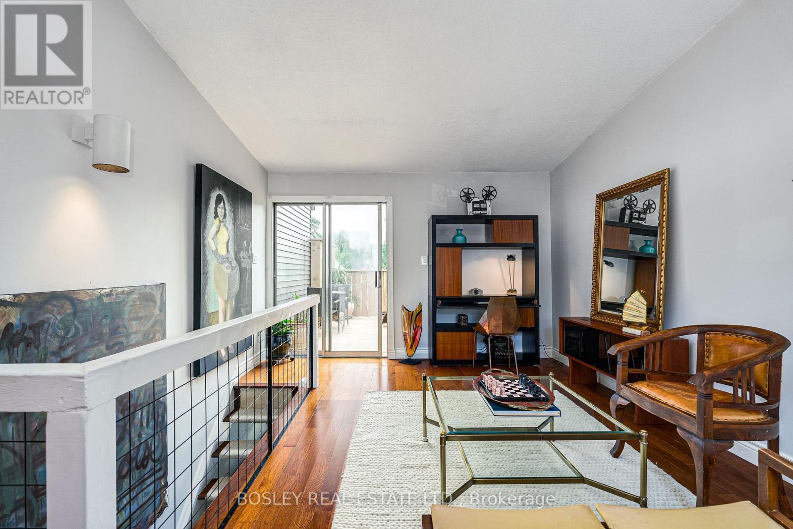 16 BLONG AVENUE - 32