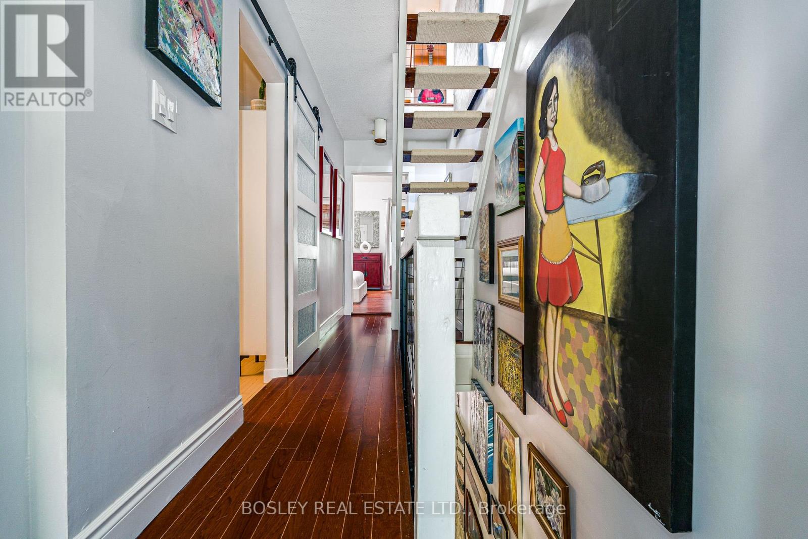 16 BLONG AVENUE - 16