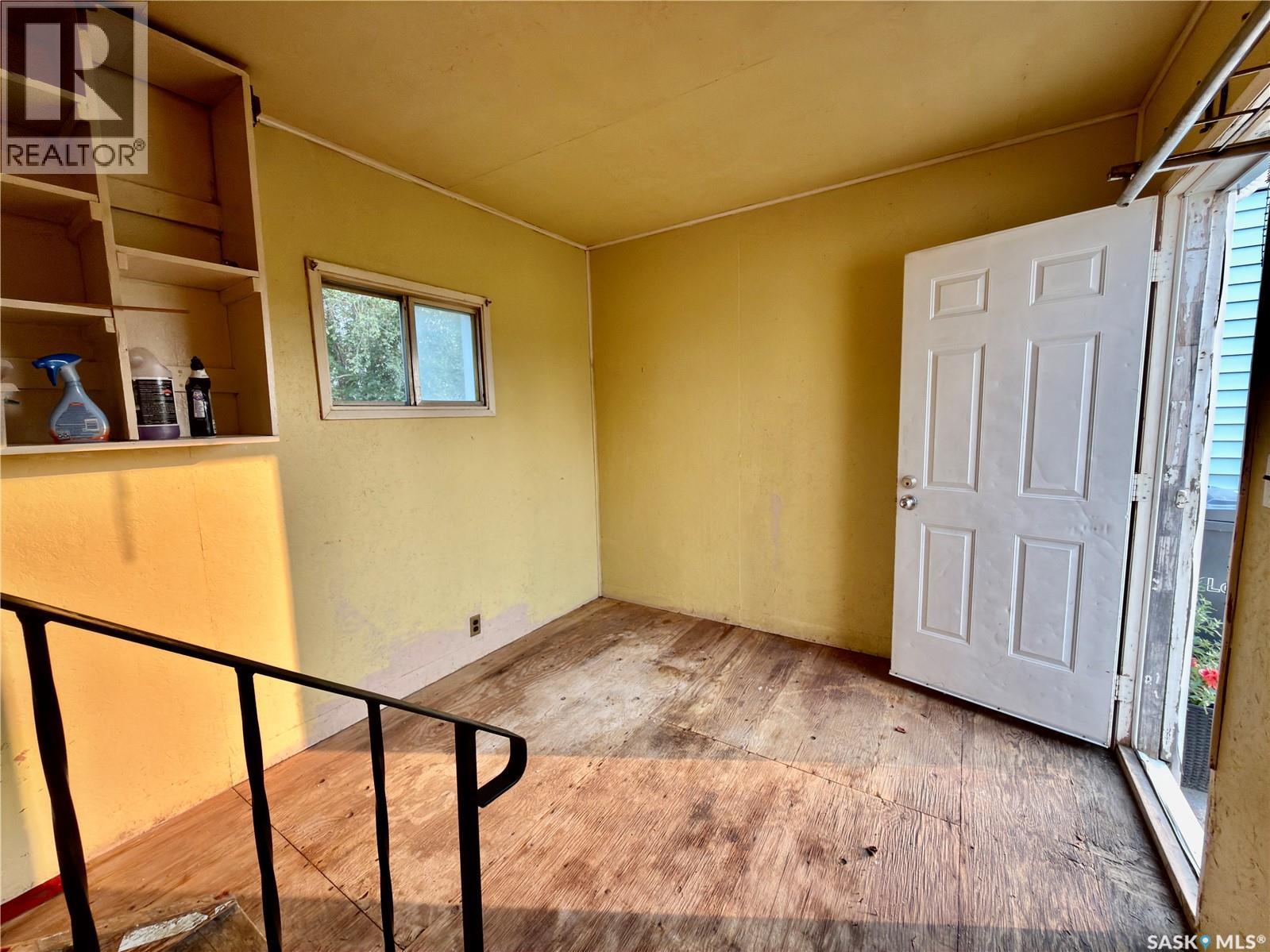 313 Grant AVENUE - 6