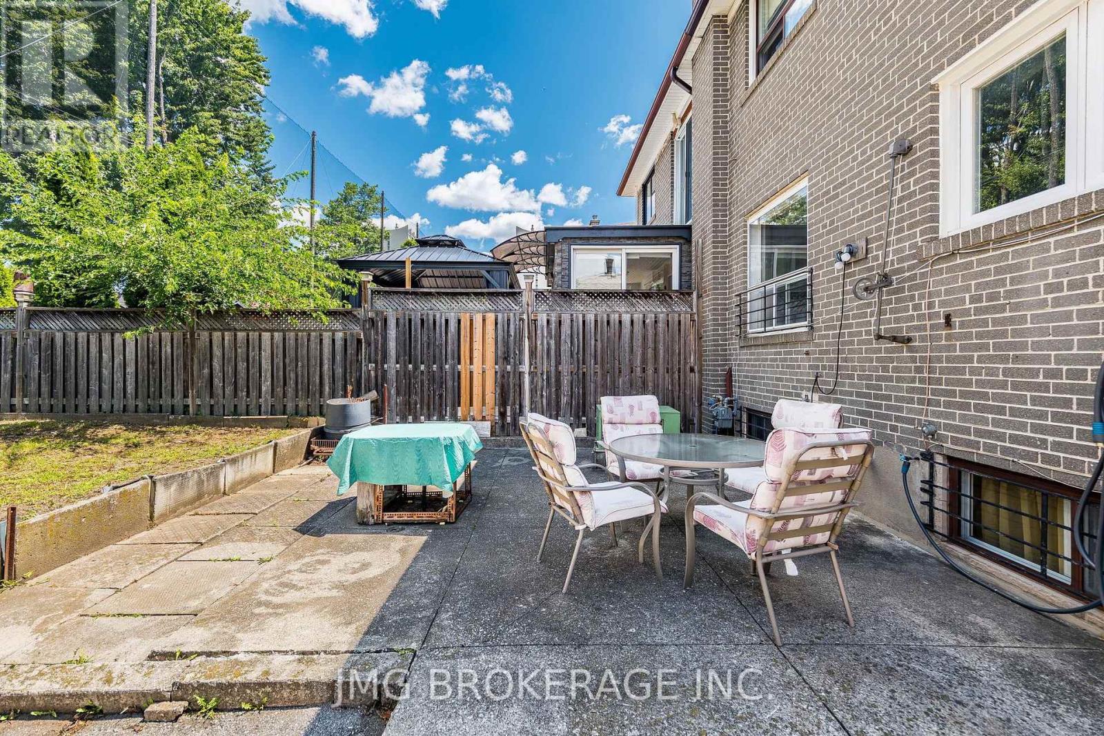 53 FOXRUN AVENUE - 47