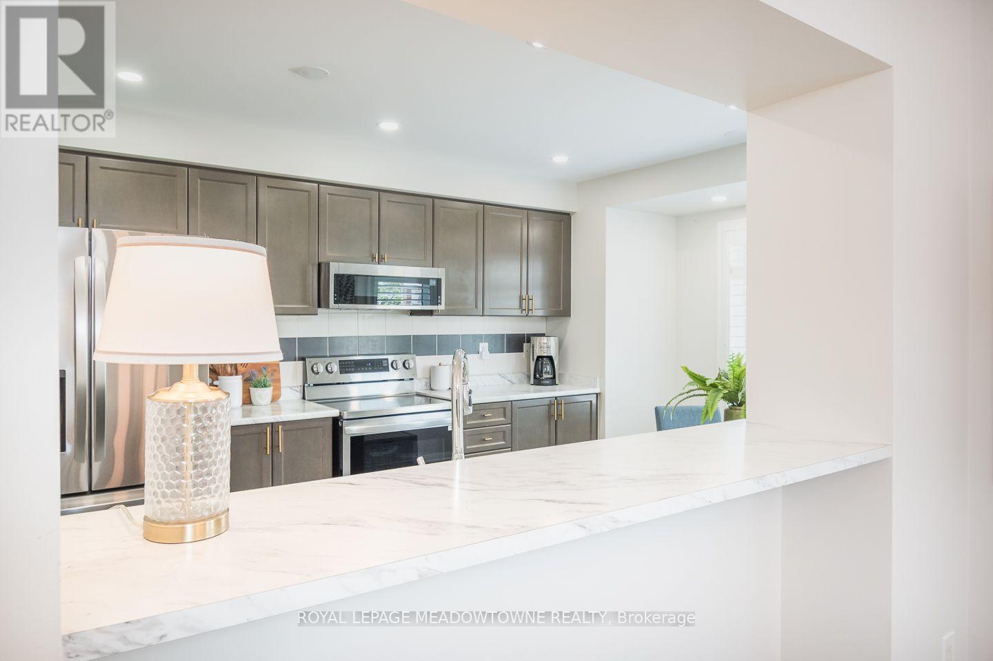#104 6020 DERRY ROAD - 18