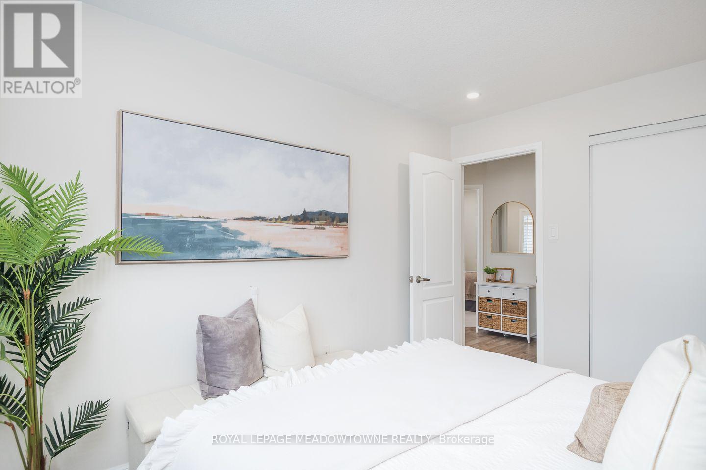 #104 6020 DERRY ROAD - 26