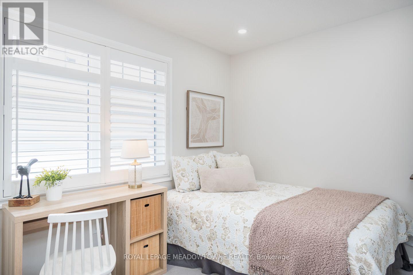 #104 6020 DERRY ROAD - 32