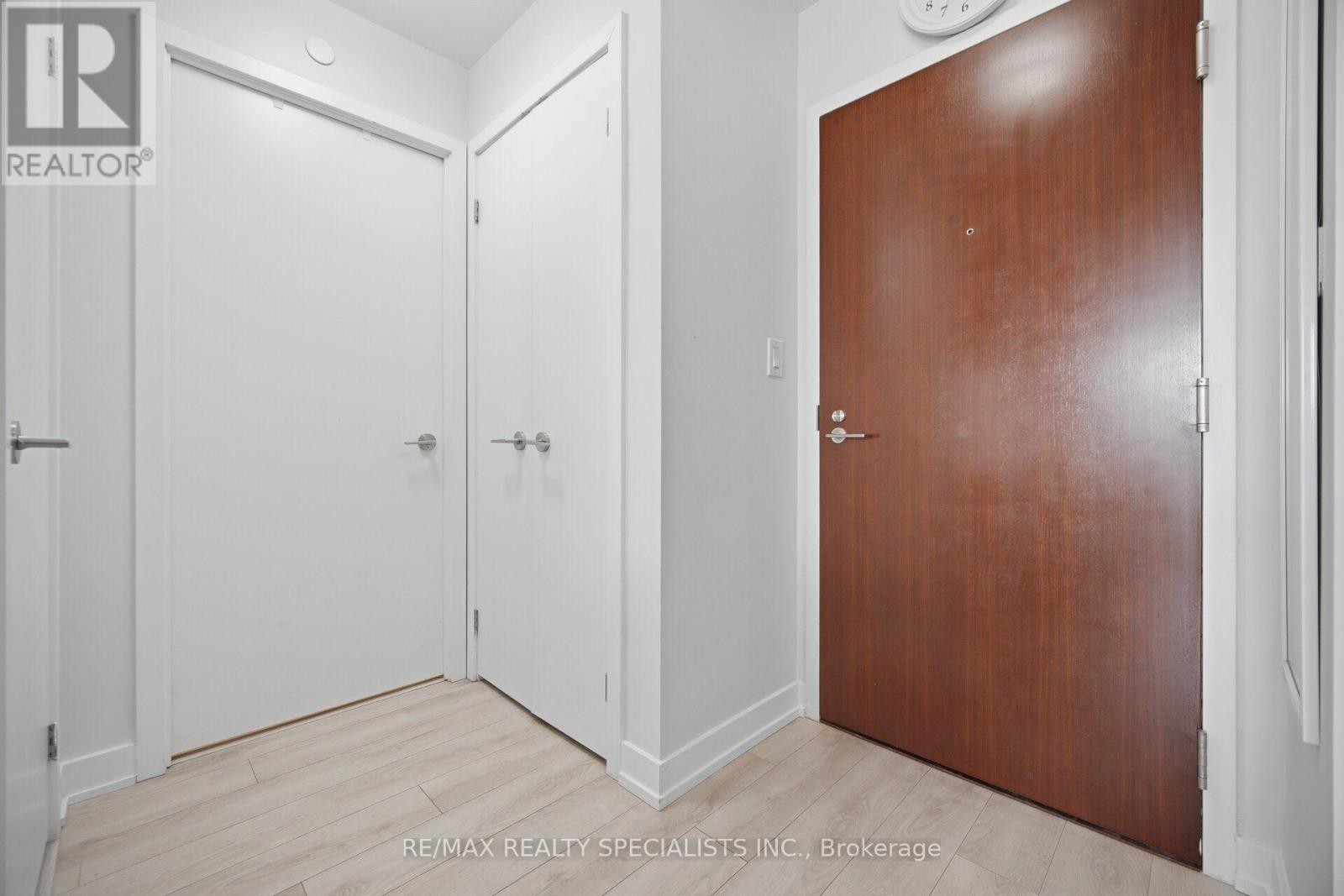 #1222 160 FLEMINGTON ROAD - 9