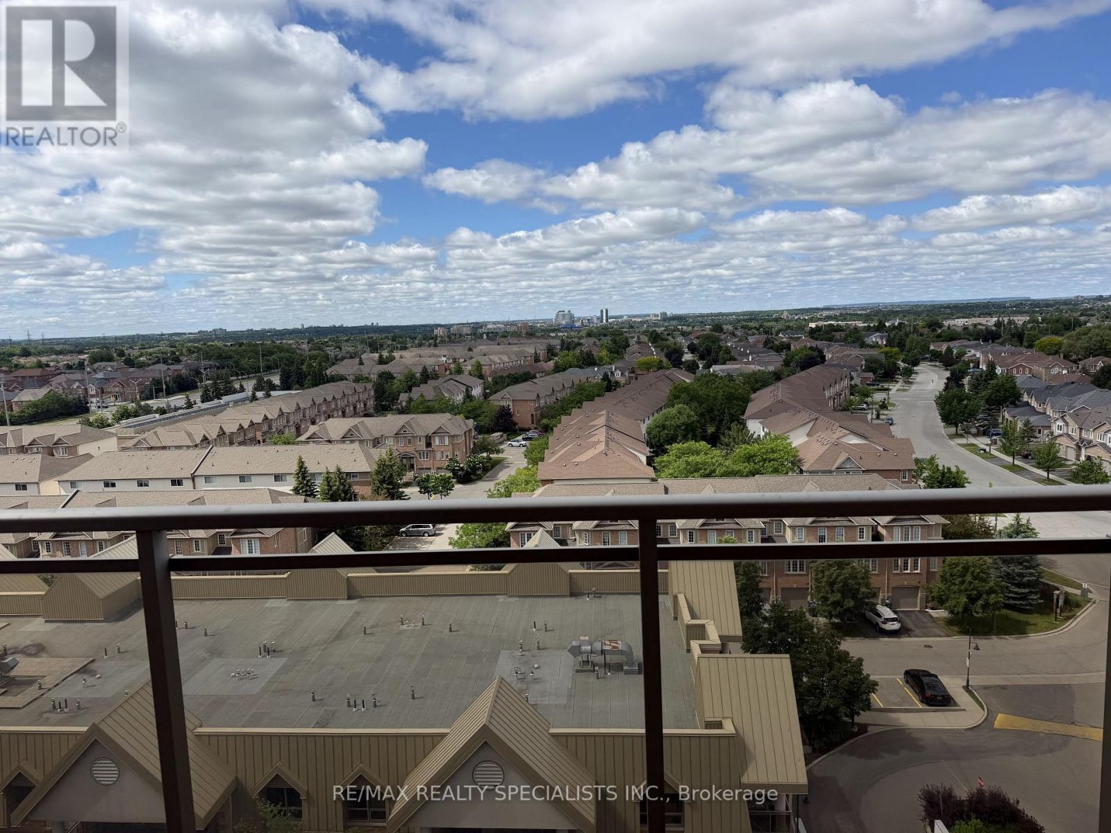 #1007 810 SCOLLARD COURT - 23