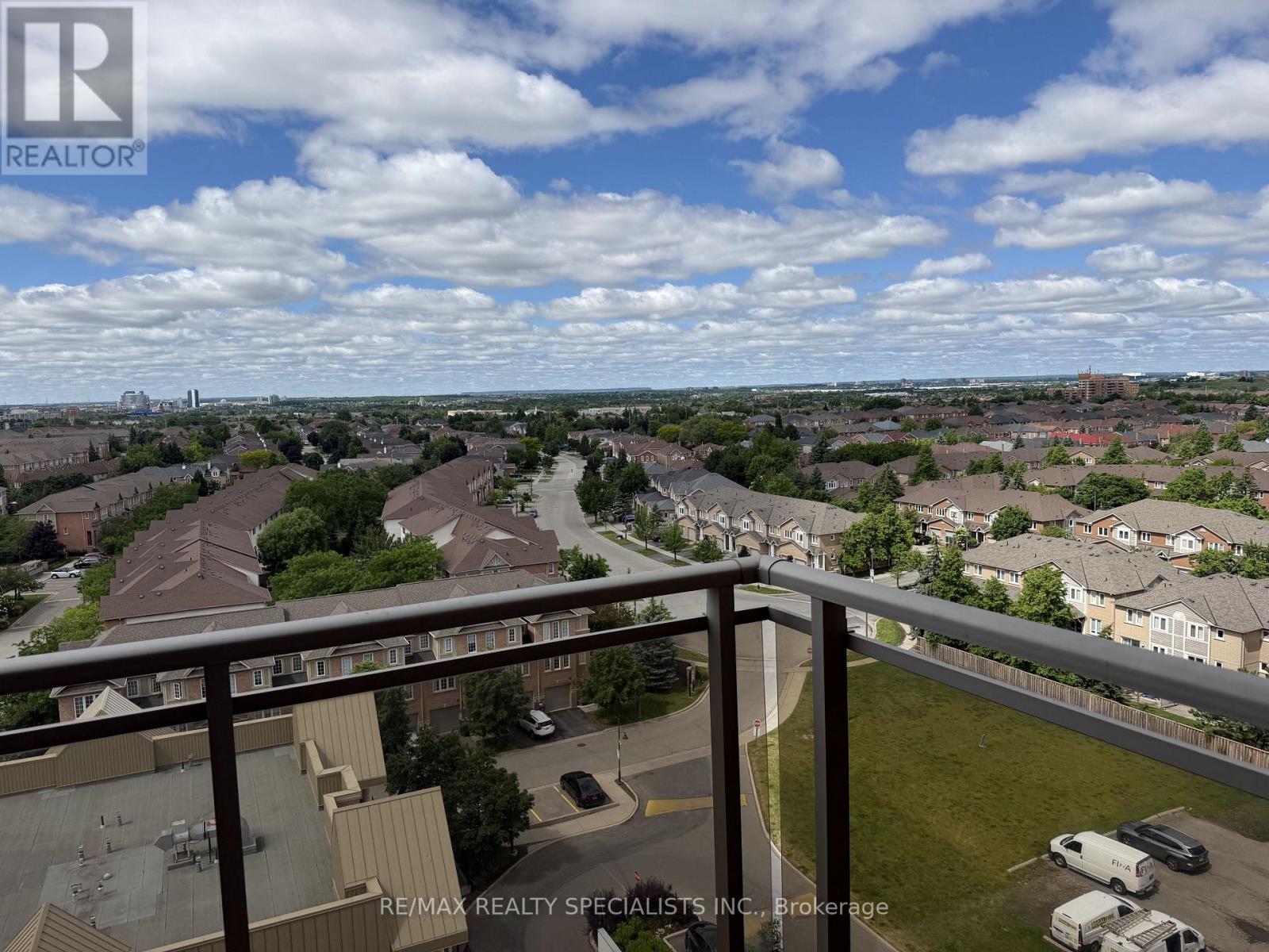 #1007 810 SCOLLARD COURT - 25