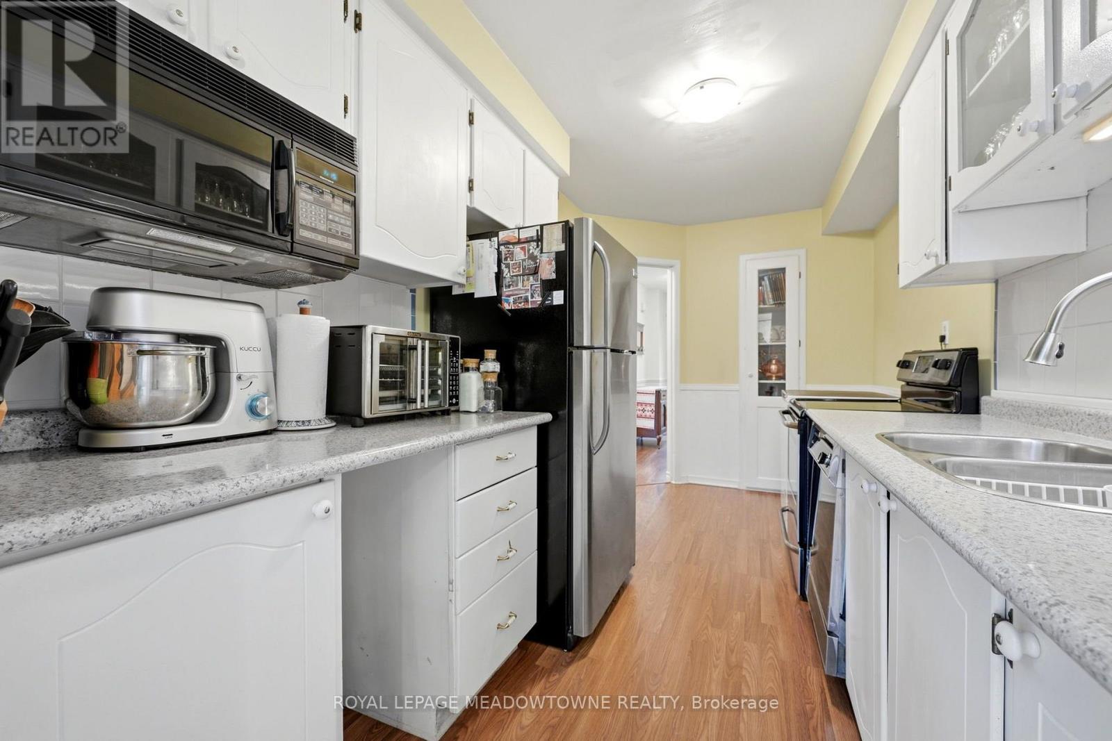 69 LYNDEN CIRCLE - 20