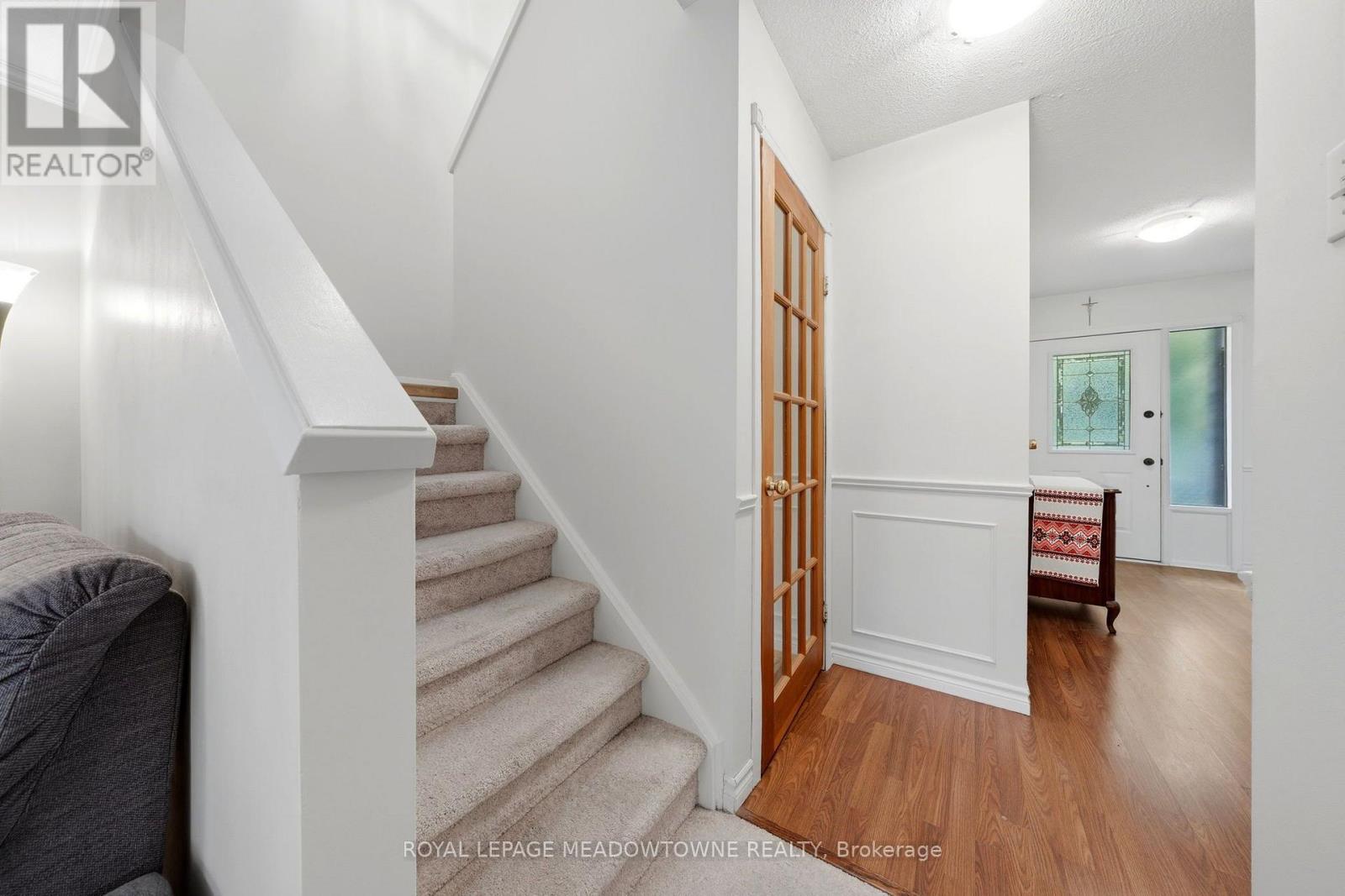 69 LYNDEN CIRCLE - 24