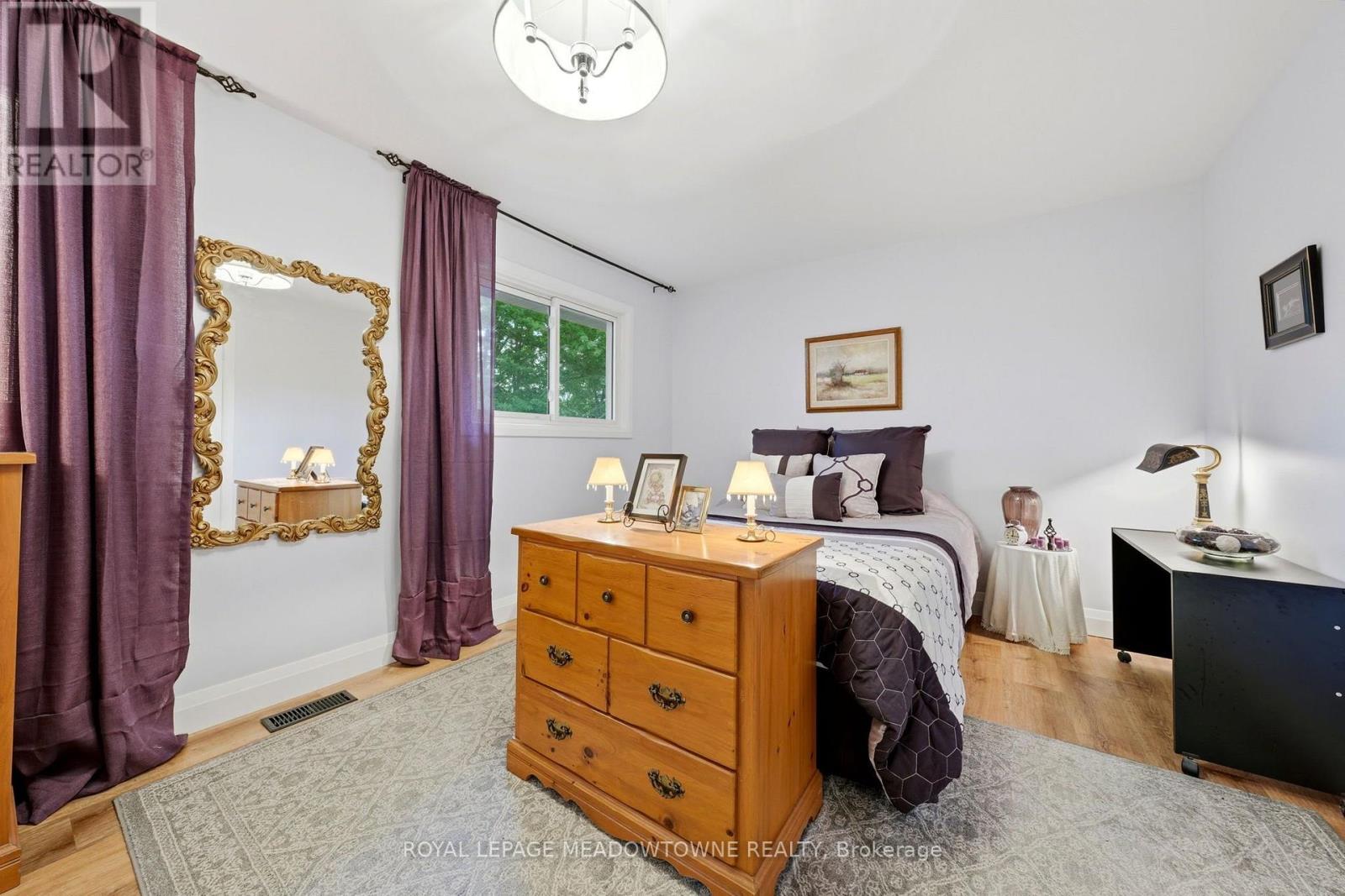 69 LYNDEN CIRCLE - 26