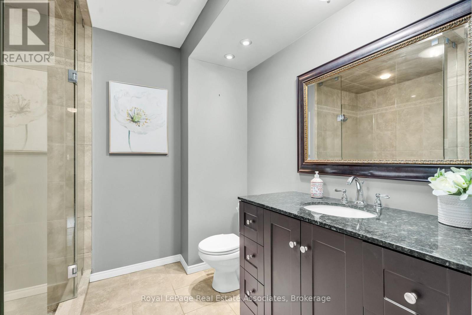 233 ELMORE DRIVE - 23