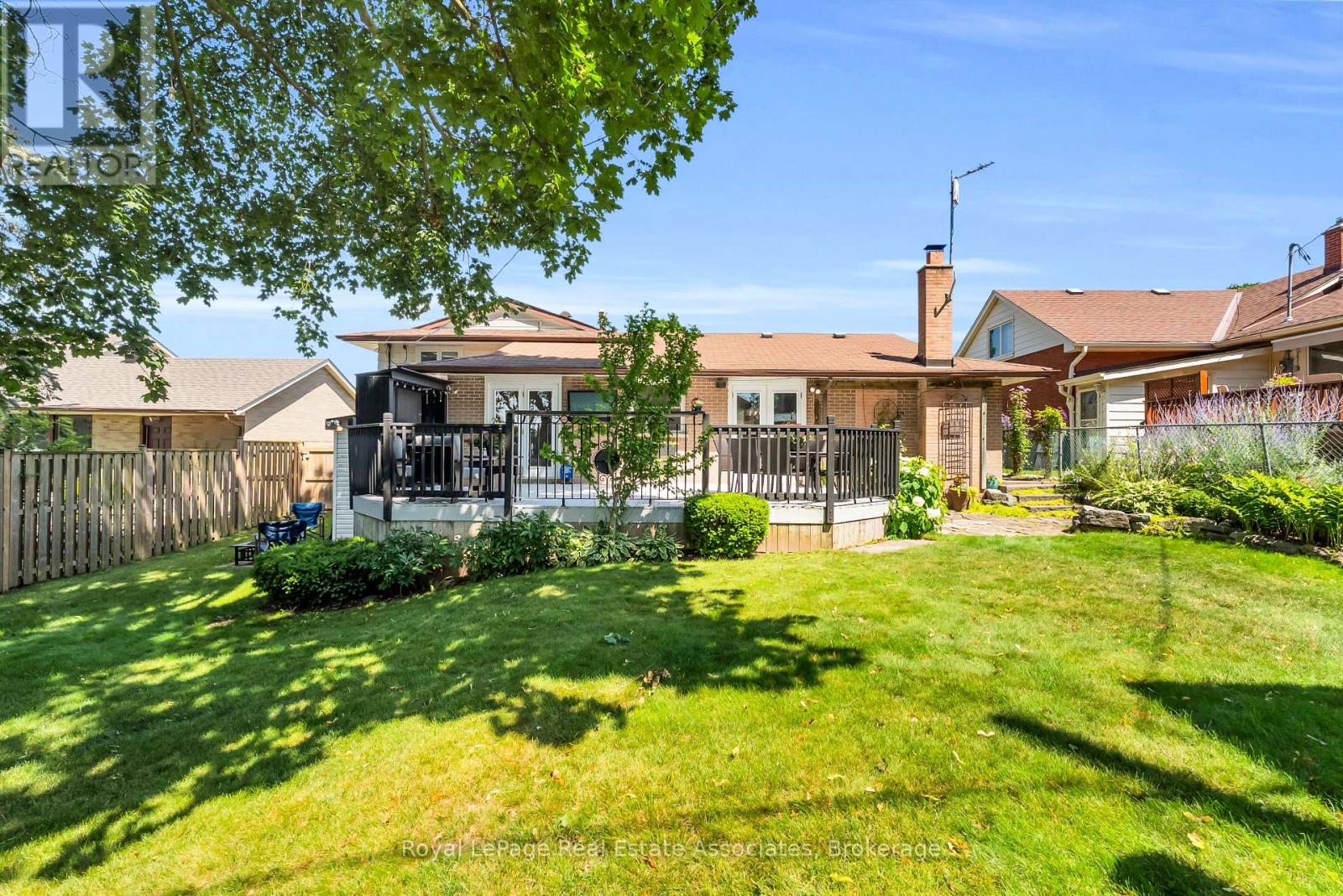 233 ELMORE DRIVE - 36