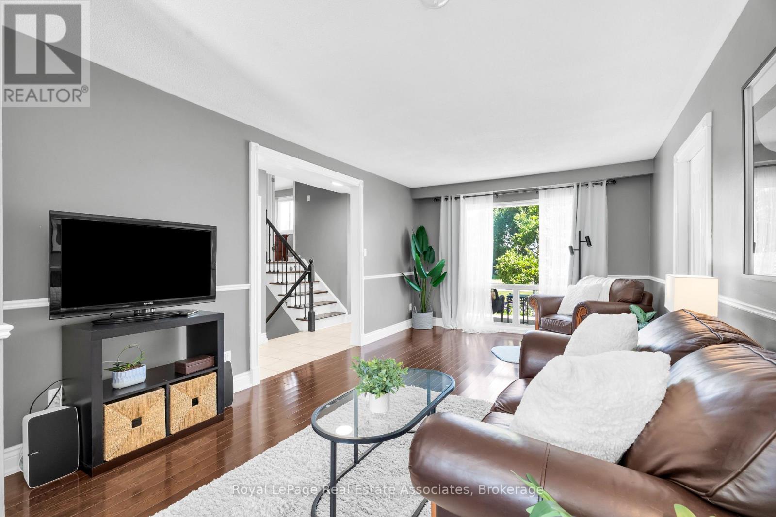233 ELMORE DRIVE - 8