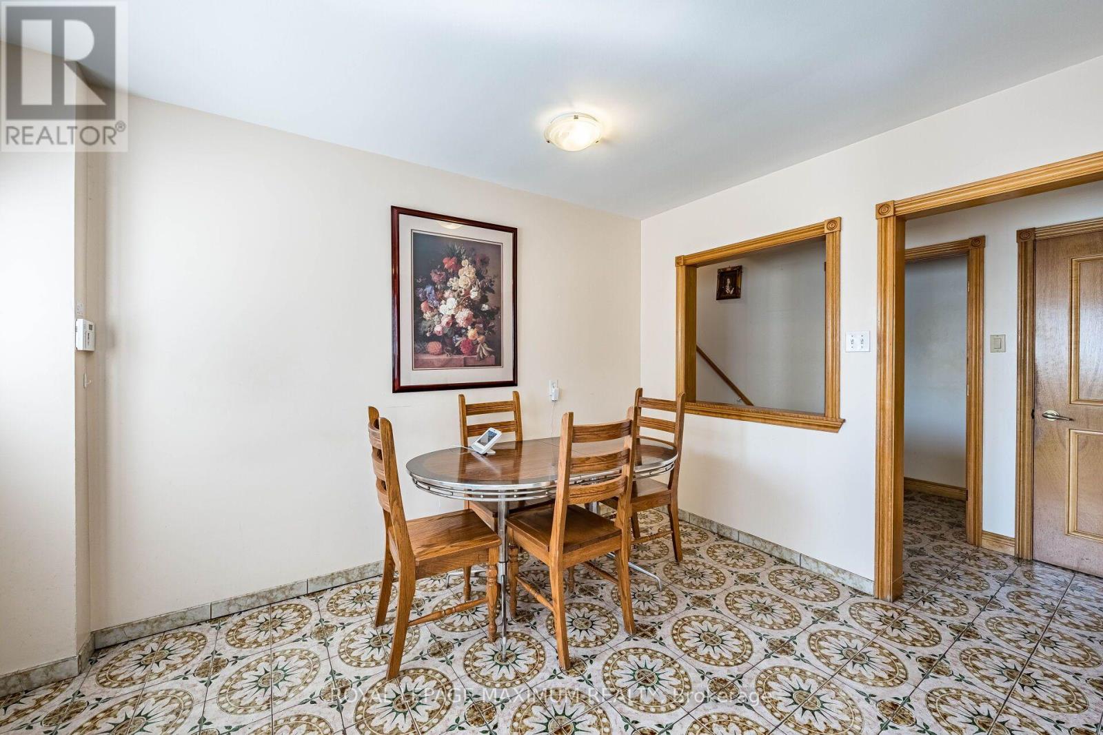40 BROADOAKS DRIVE - 21