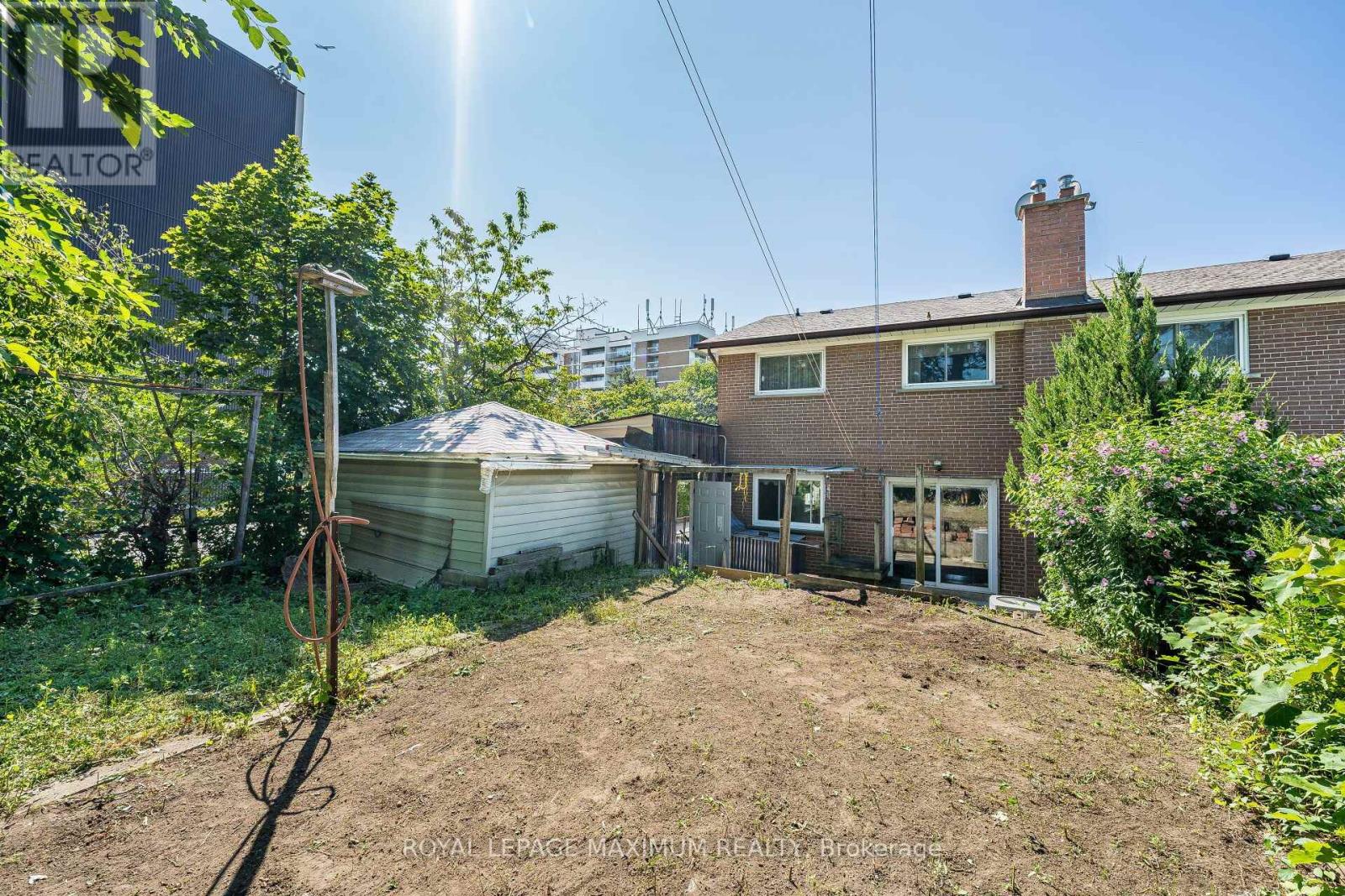 40 BROADOAKS DRIVE - 48