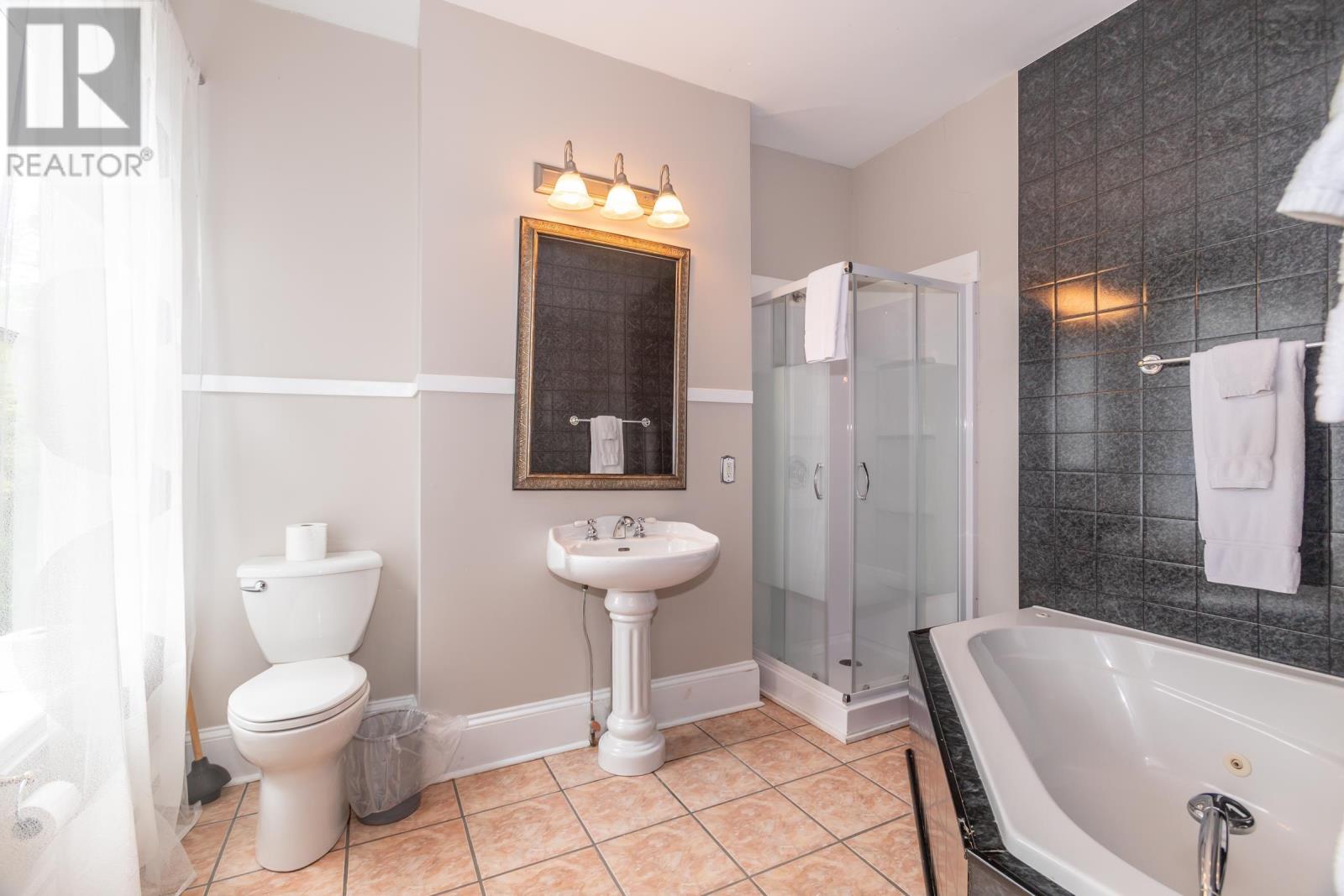 Property 22 of 49 of 548 St. George Street
