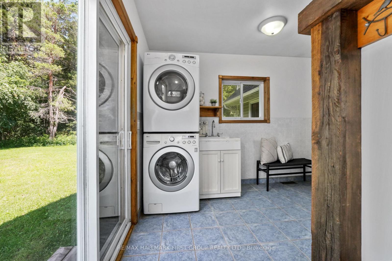 226 BRADLEY HOLLOW ROAD - Image 21