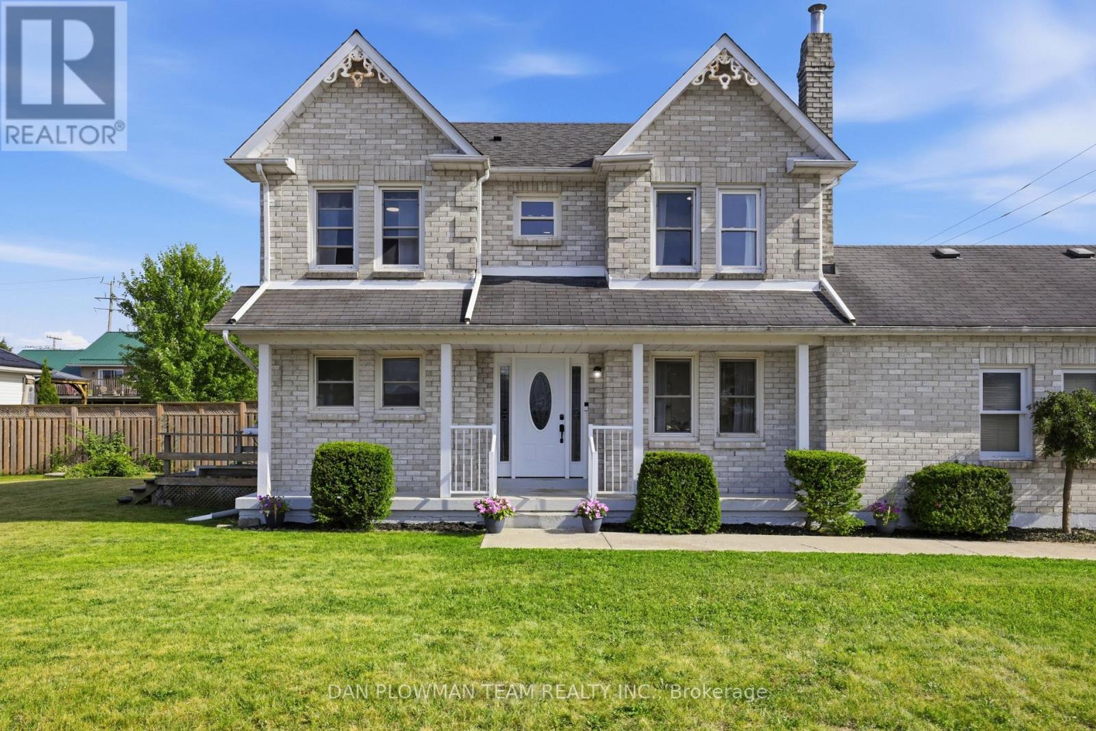 7 SPRUCE STREET - 1