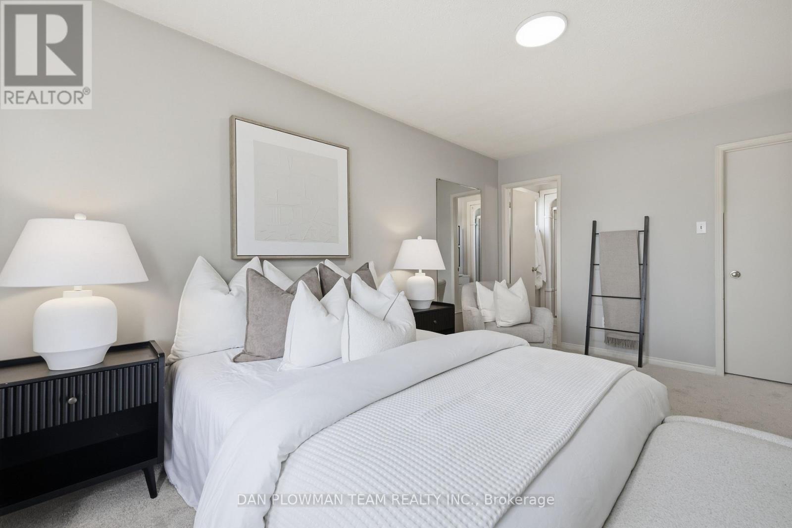 7 SPRUCE STREET - Image 17