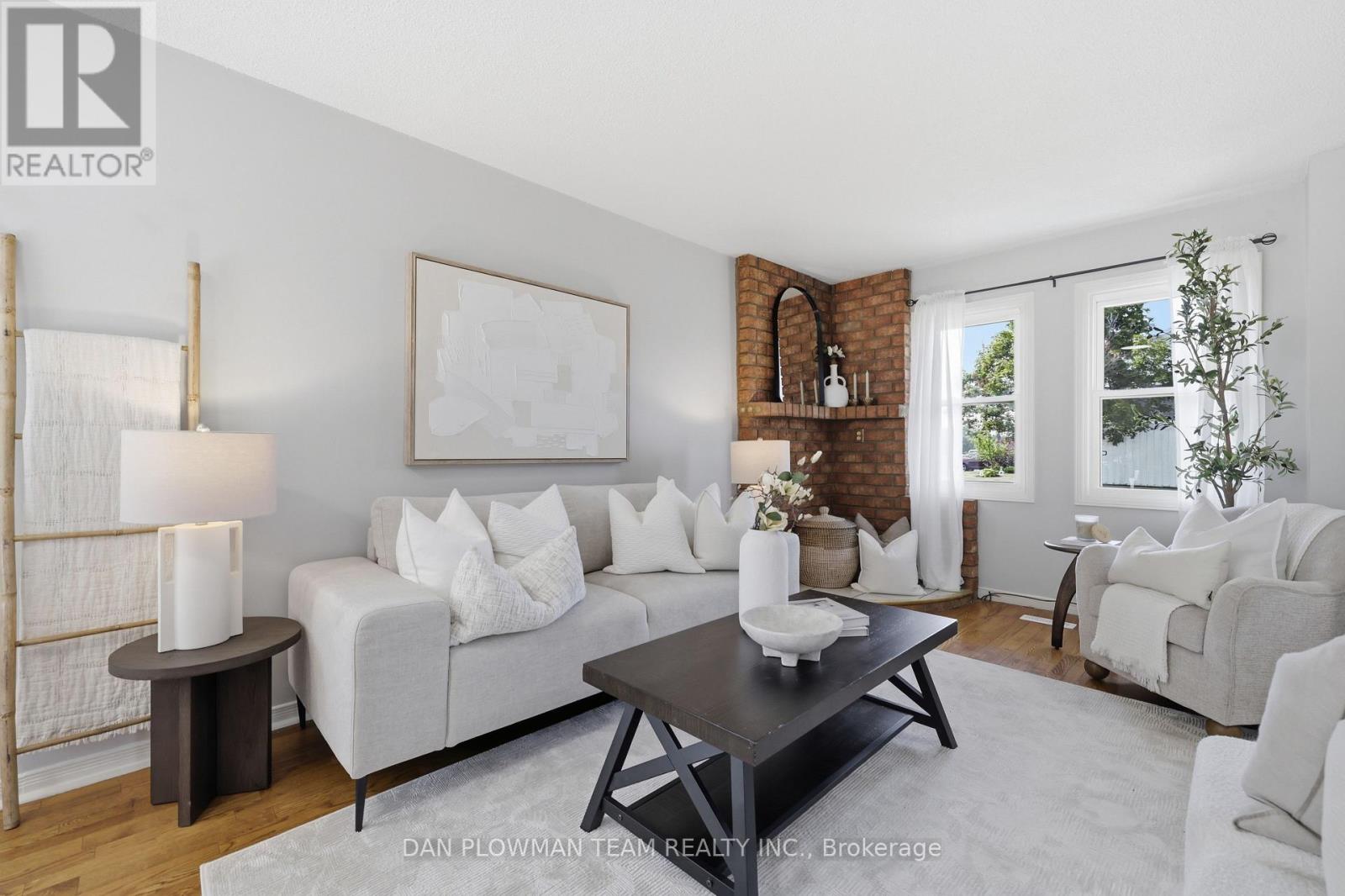 7 SPRUCE STREET - 8