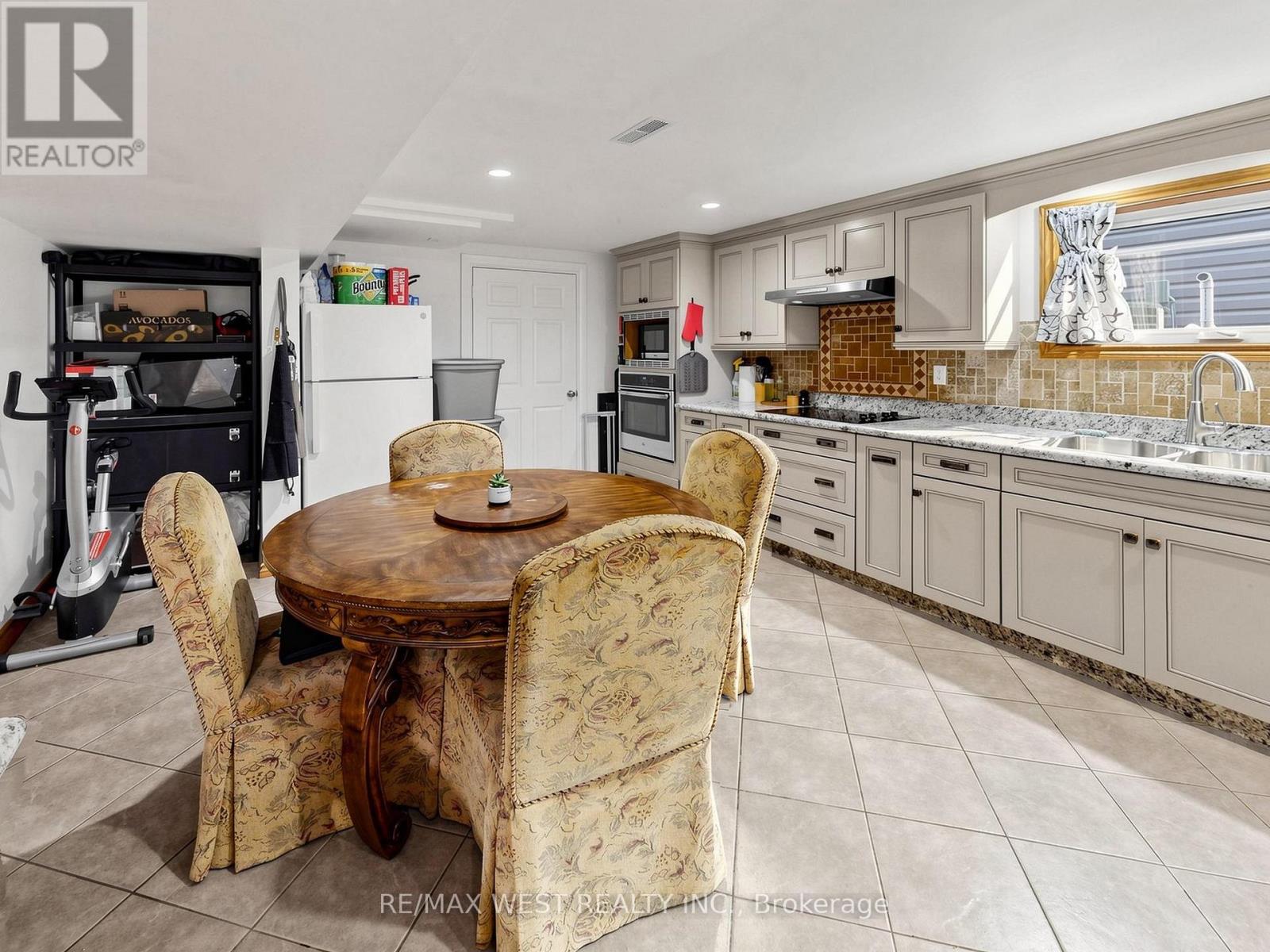 335 EAST AVENUE N - 31