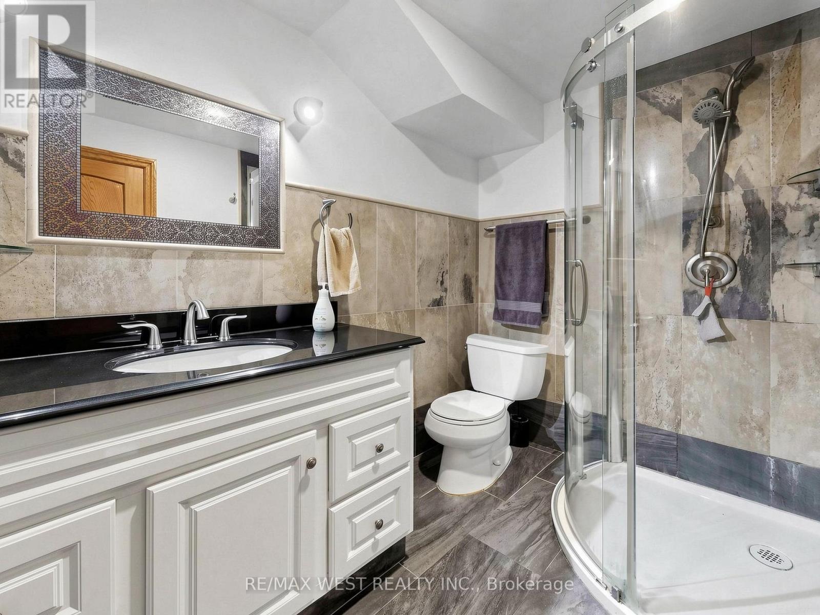 335 EAST AVENUE N - Image 35