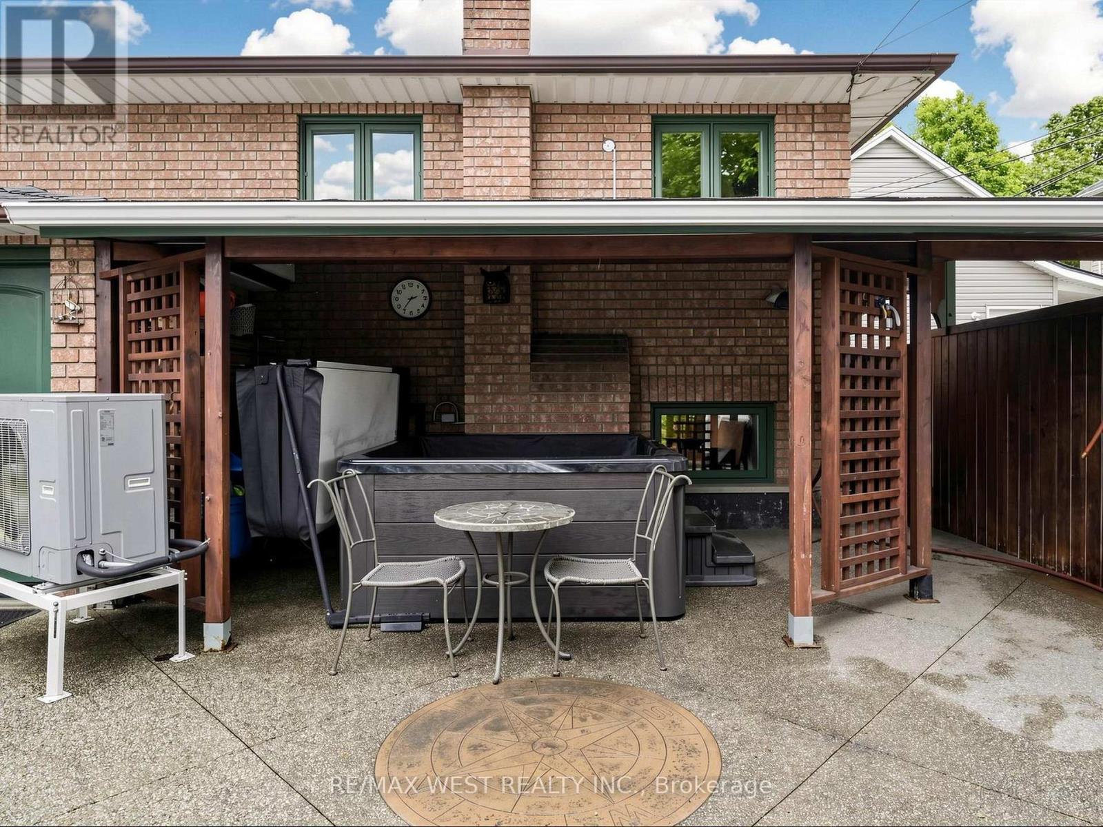 335 EAST AVENUE N - Image 41