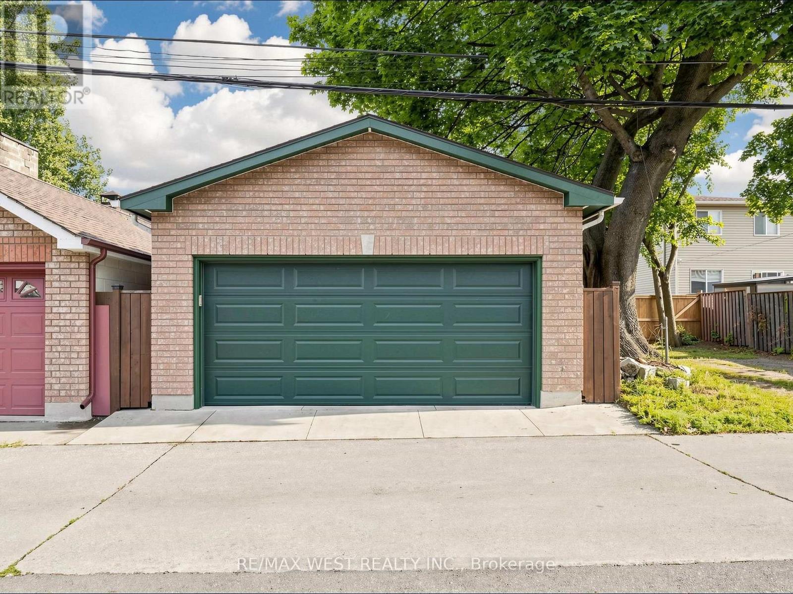 335 EAST AVENUE N - Image 46