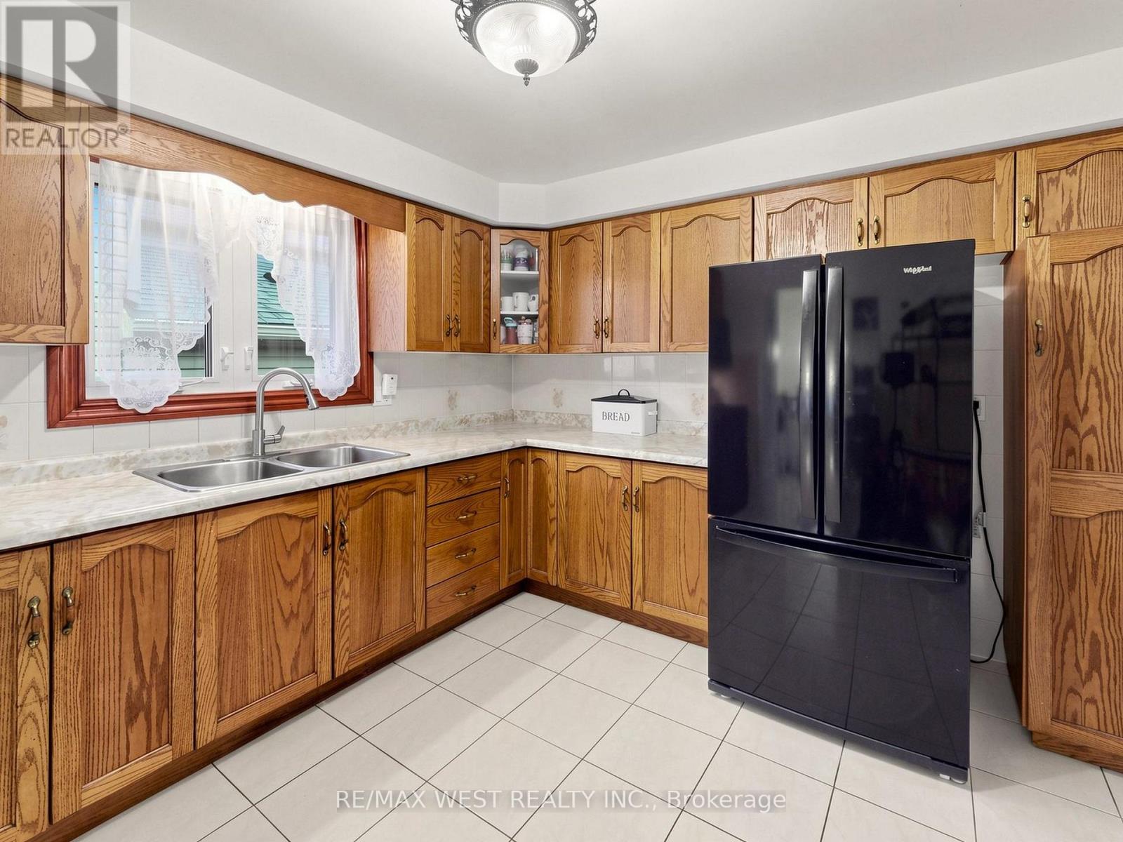 335 EAST AVENUE N - 6