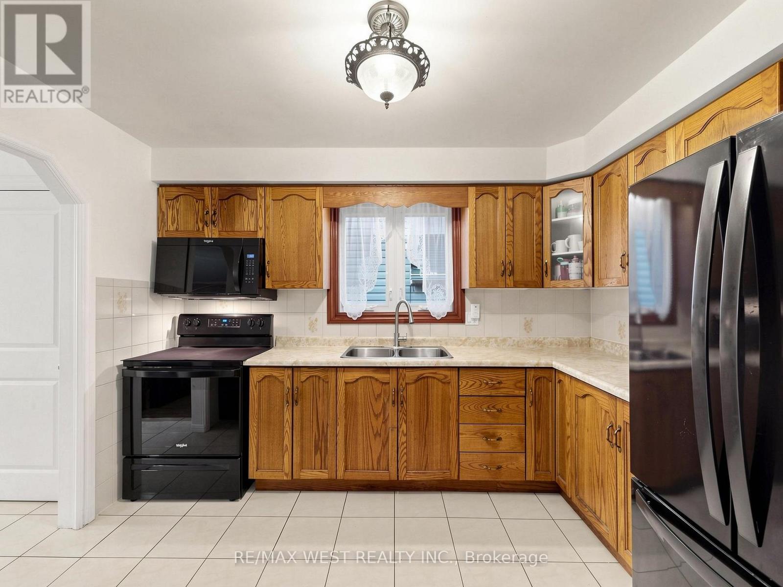 335 EAST AVENUE N - 7