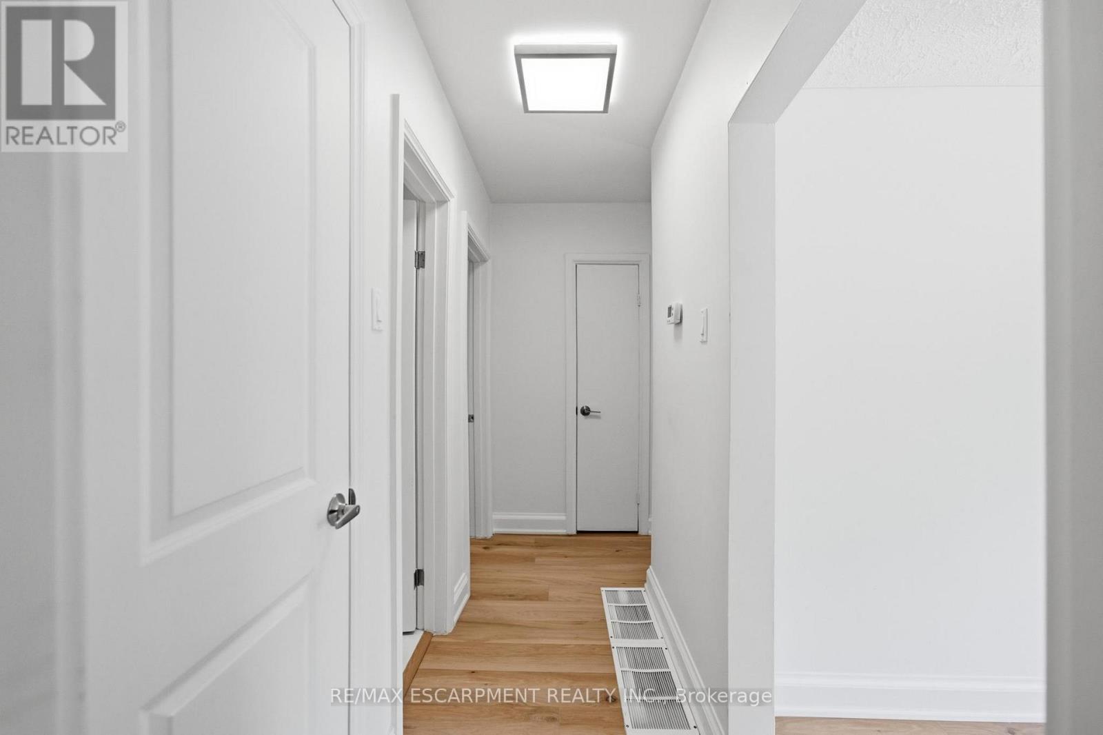 22 DAVID AVENUE - 12