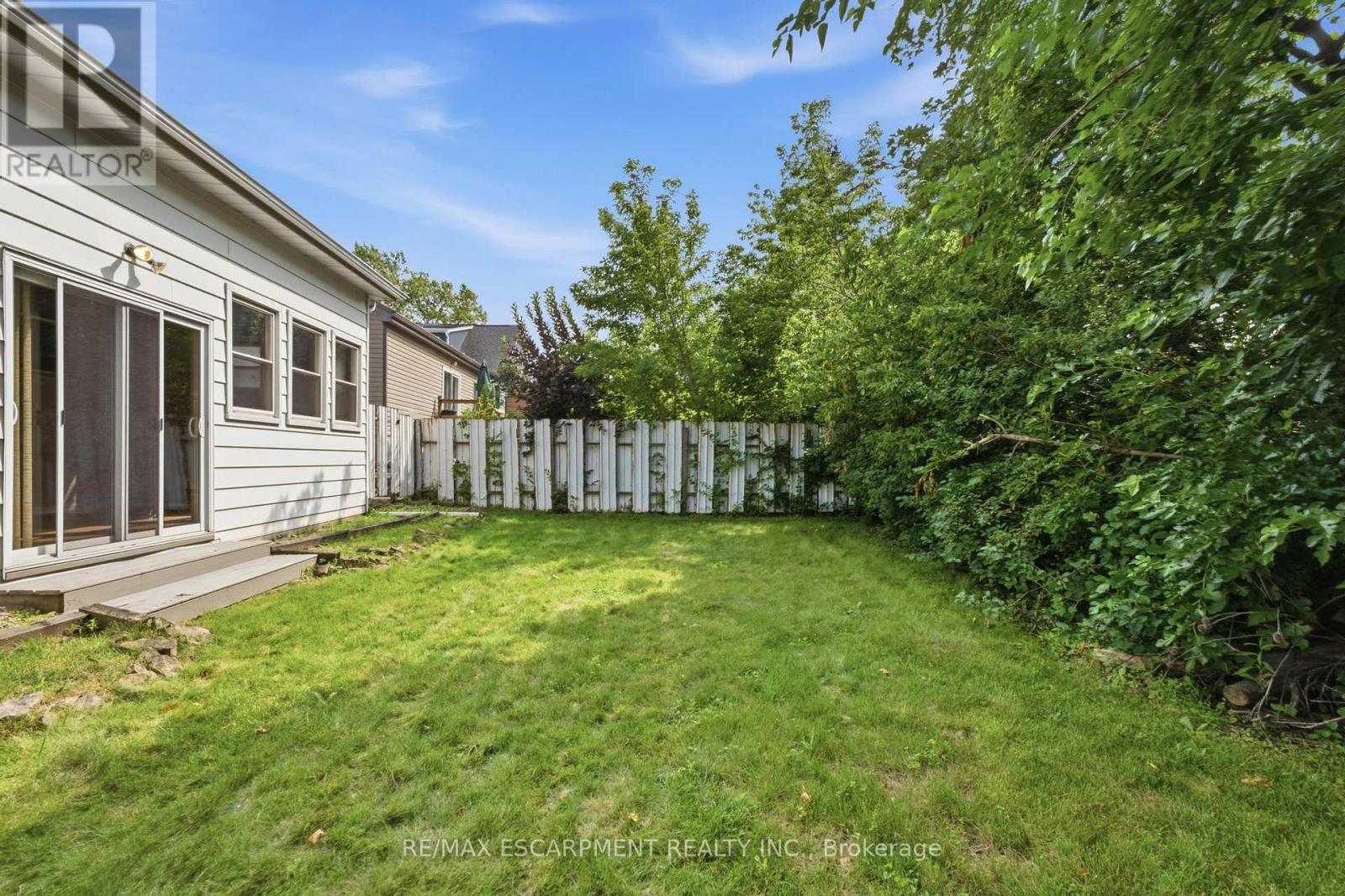 22 DAVID AVENUE - 29