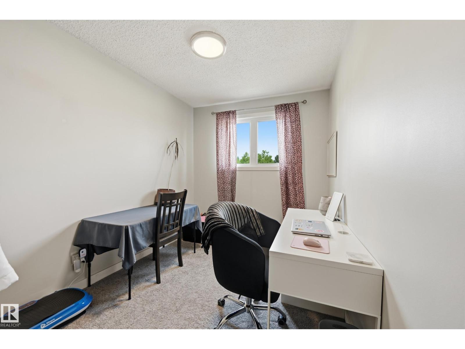 5677 137 AV NW - 21