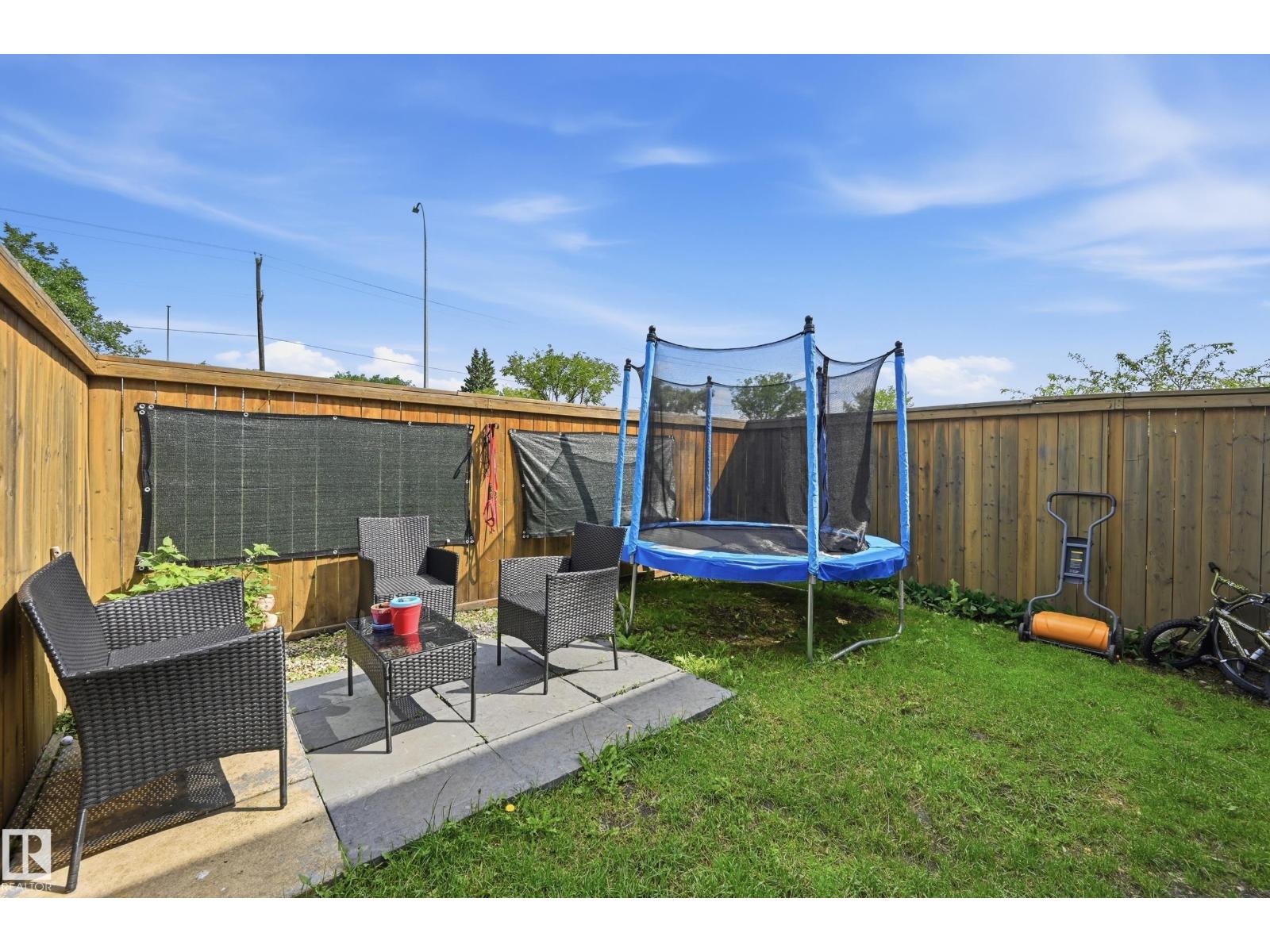 5677 137 AV NW - 24