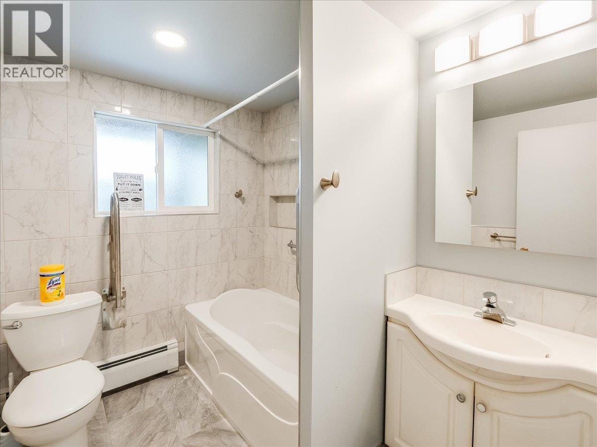 138 100th Street - 44