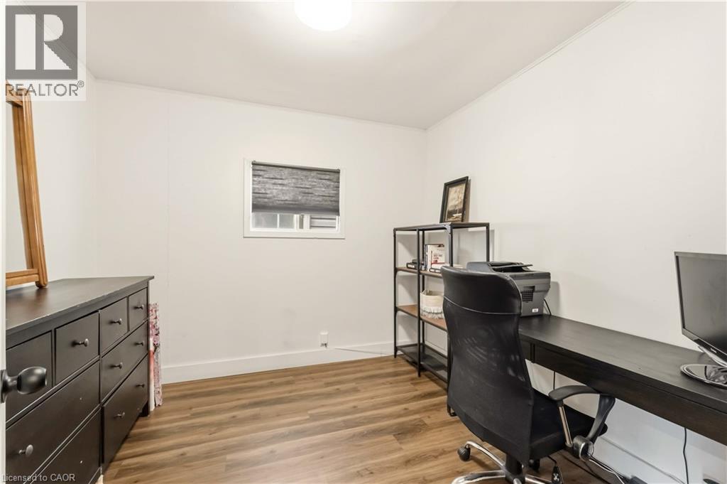 27 EDINBURGH Avenue - 14
