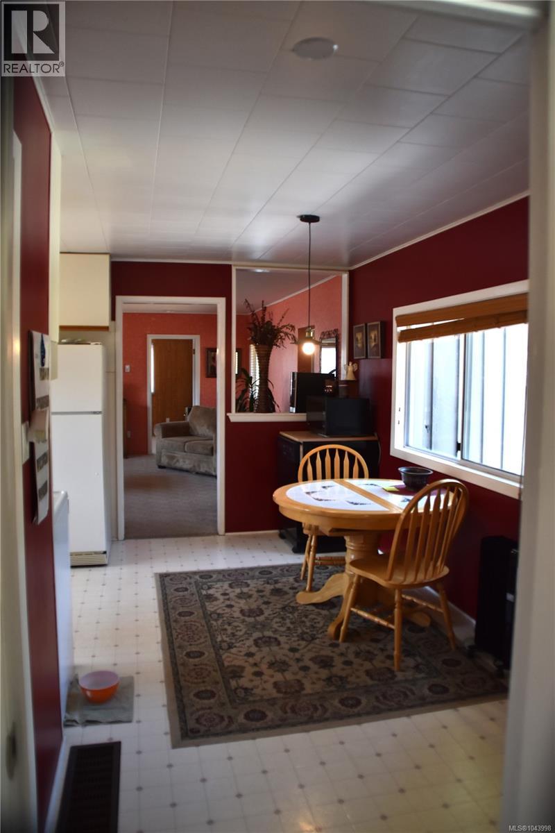 46 Pinder Ave - 3