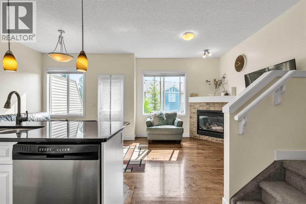 43 Sage Hill Common NW - 4