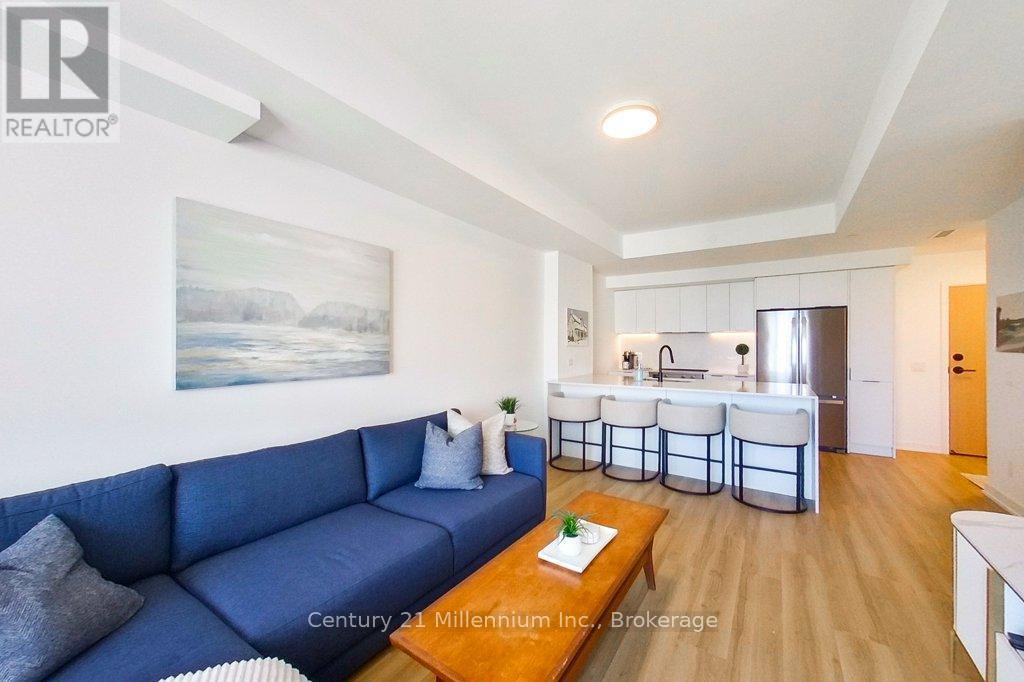 #501 31 HURON STREET - Image 10