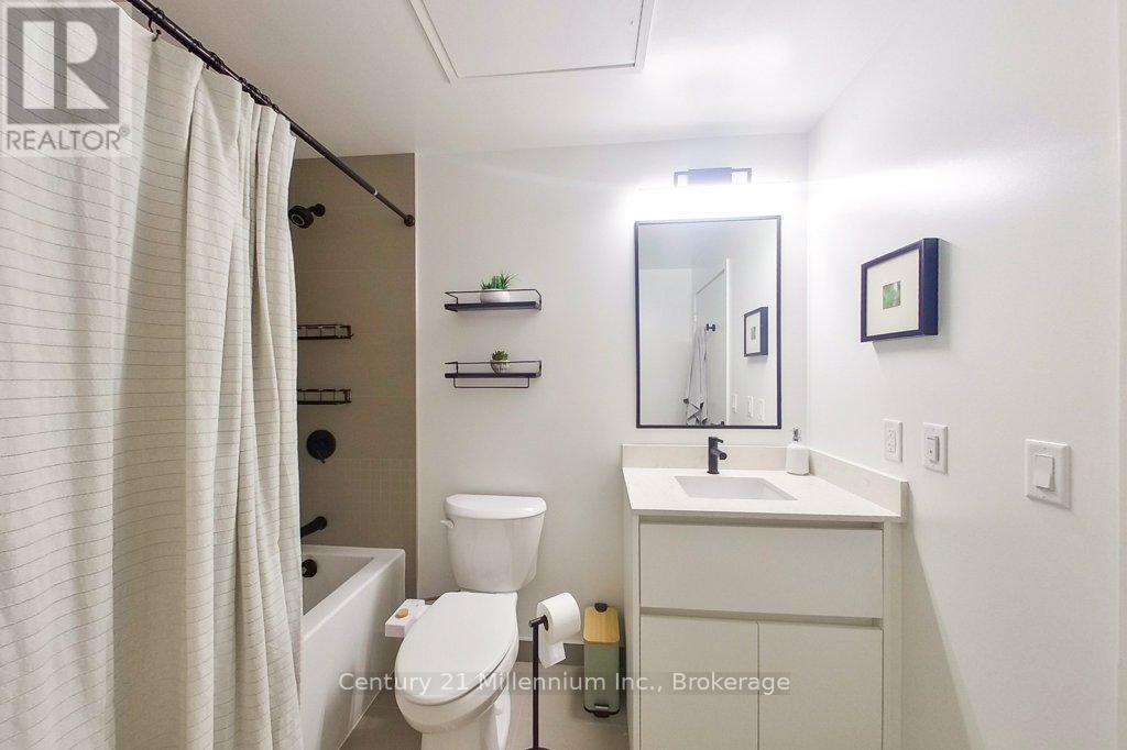 #501 31 HURON STREET - 15