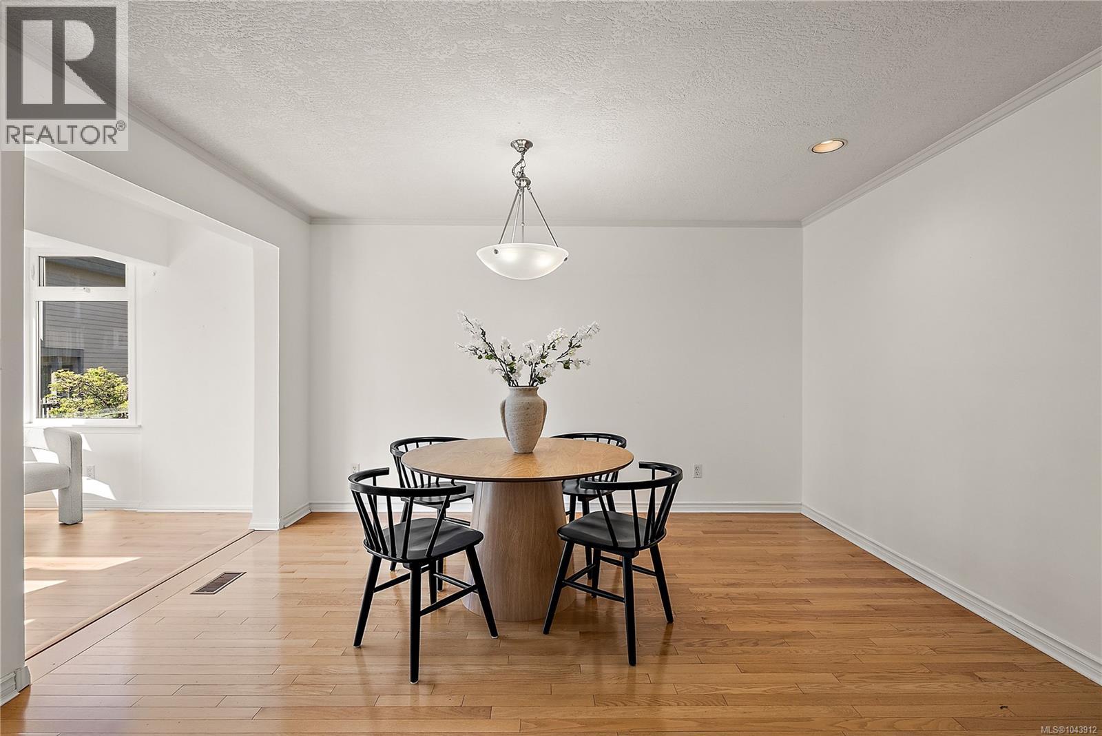 #4 108 Dallas Rd - 9