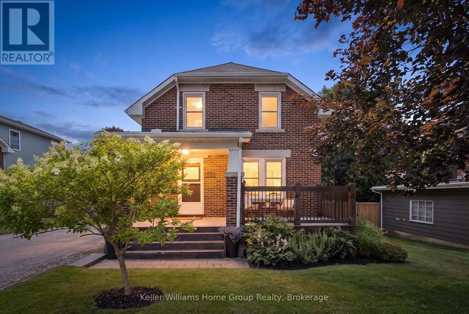 680 ST ANDREW STREET W - 1