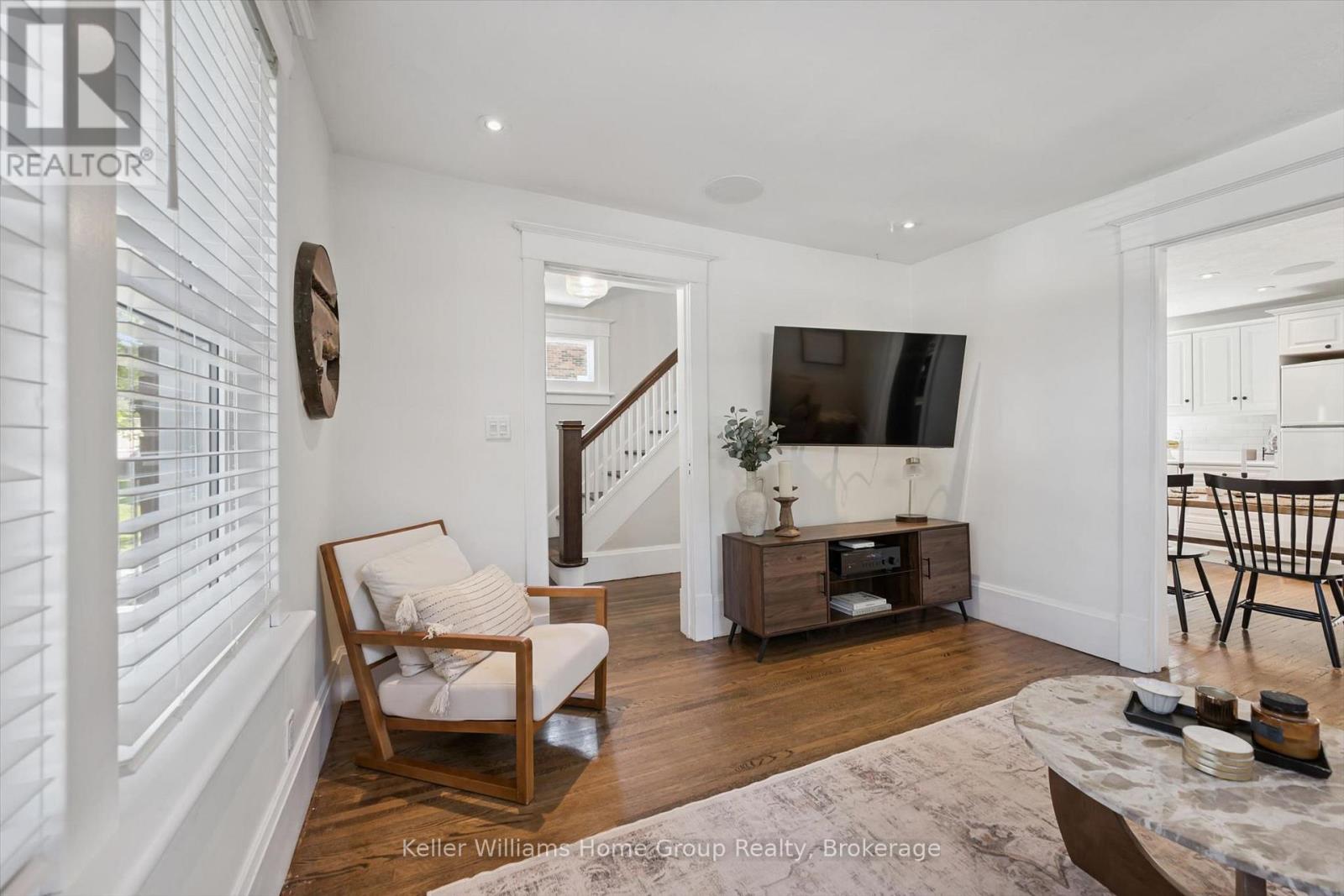 680 ST ANDREW STREET W - 11