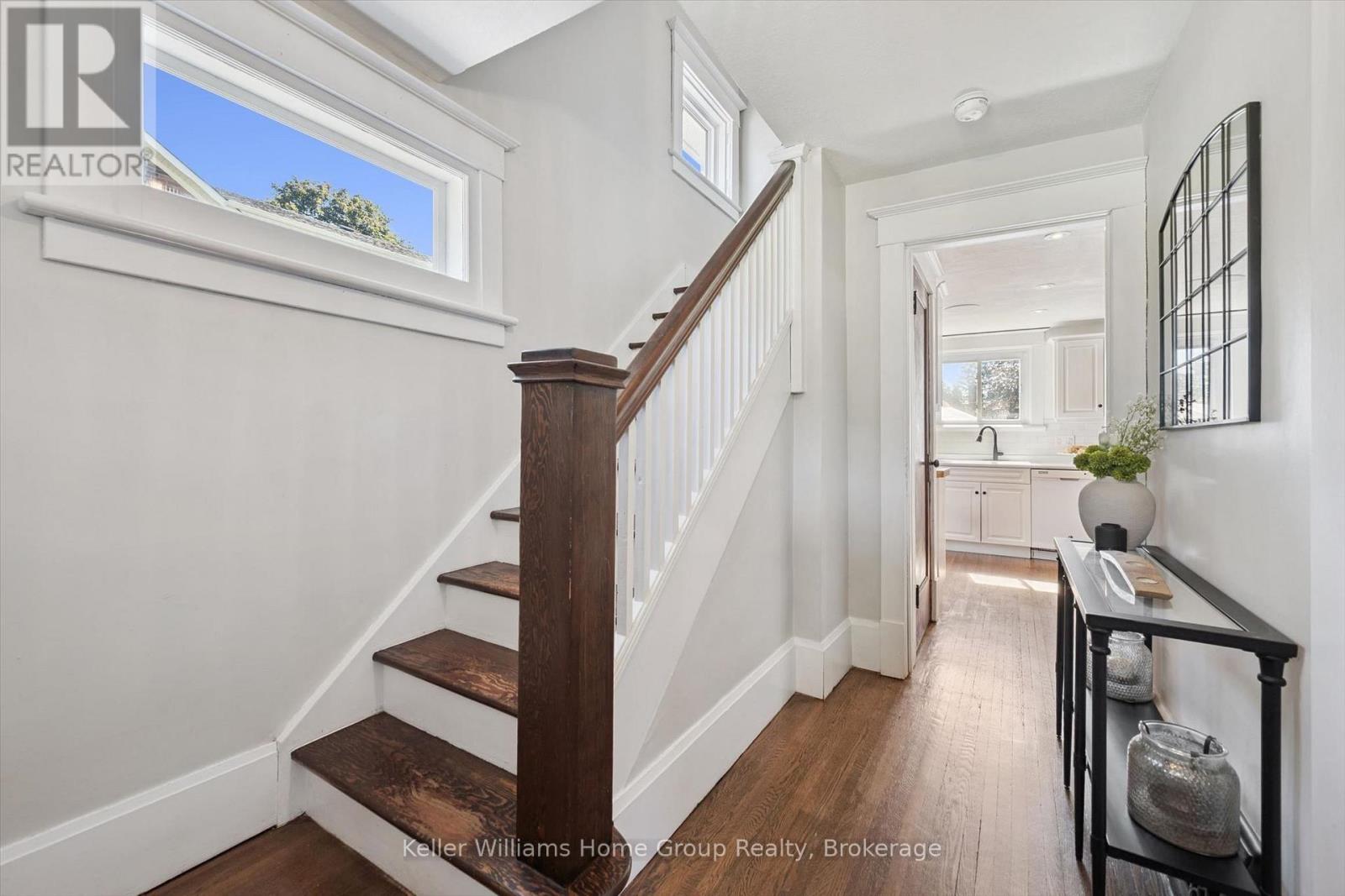 680 ST ANDREW STREET W - 23
