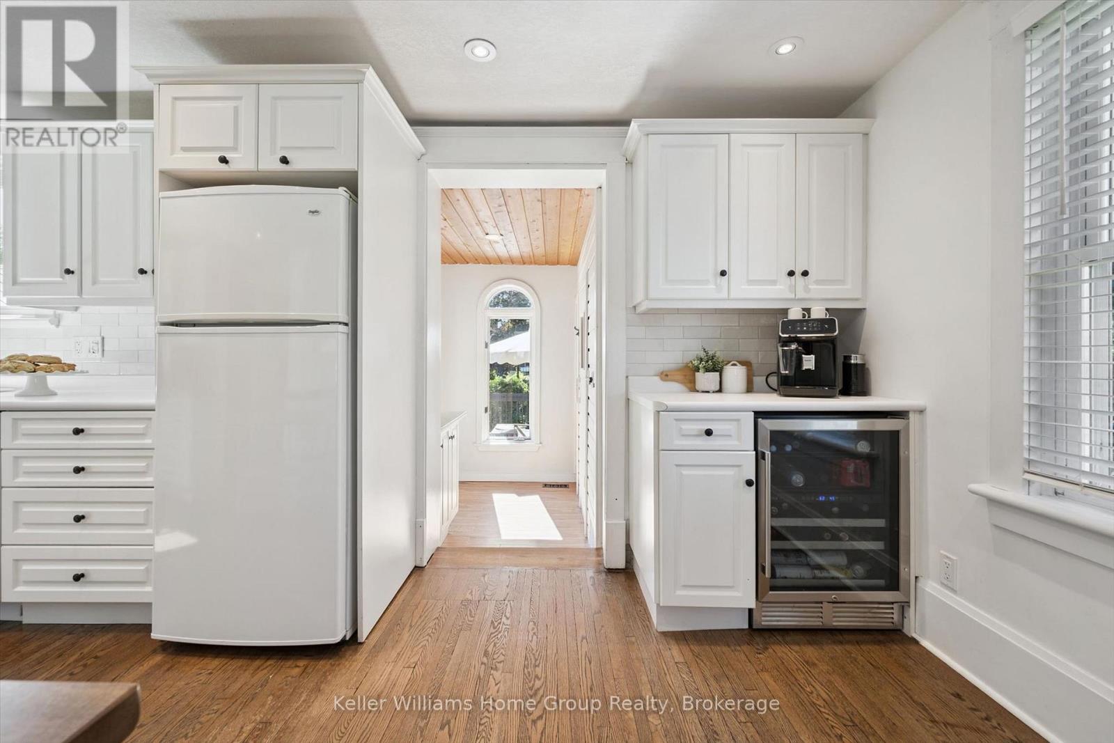 680 ST ANDREW STREET W - 19