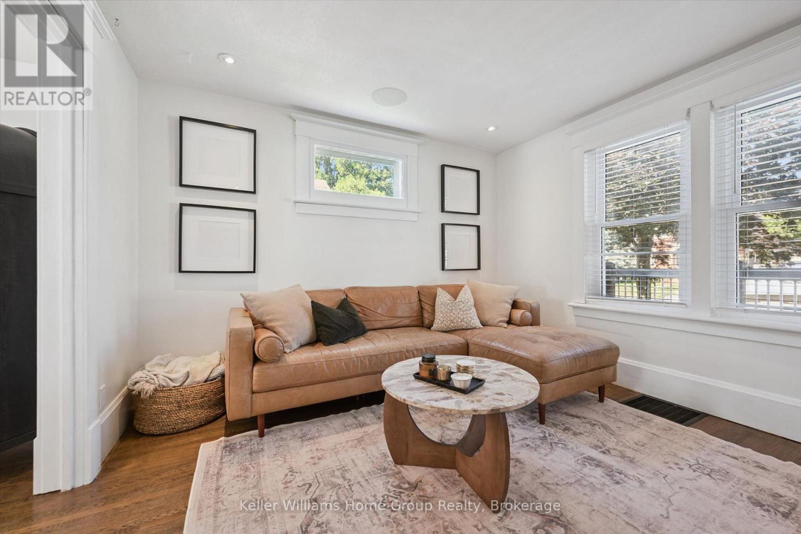 680 ST ANDREW STREET W - 10