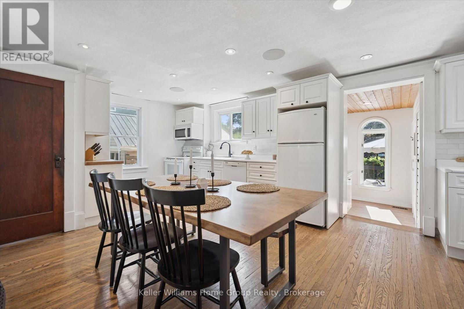680 ST ANDREW STREET W - 14