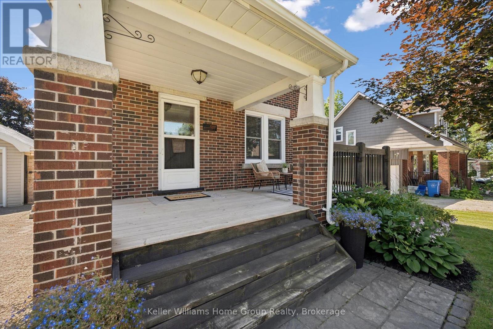 680 ST ANDREW STREET W - 5