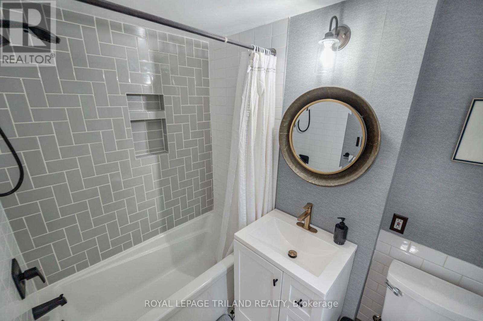 194 BELGRAVE AVENUE - Image 19