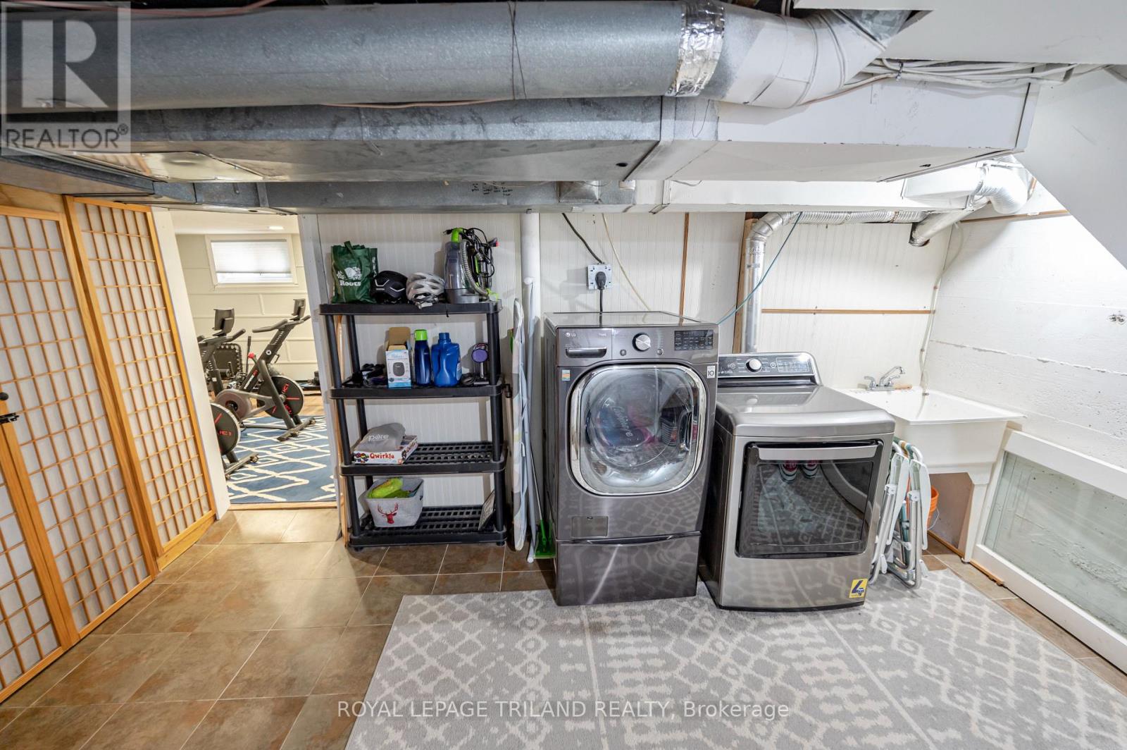 194 BELGRAVE AVENUE - Image 22
